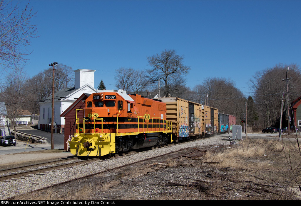 QGRY 3537 Leads 512 in Mechanic Falls